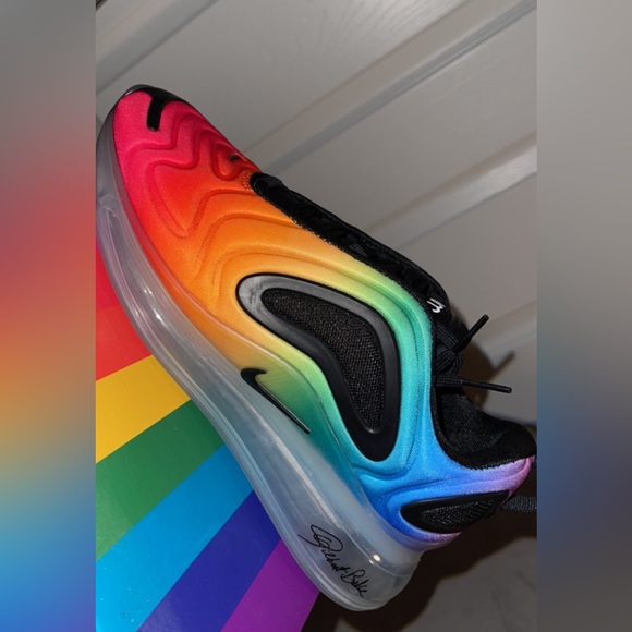 airmax 720 rainbow
